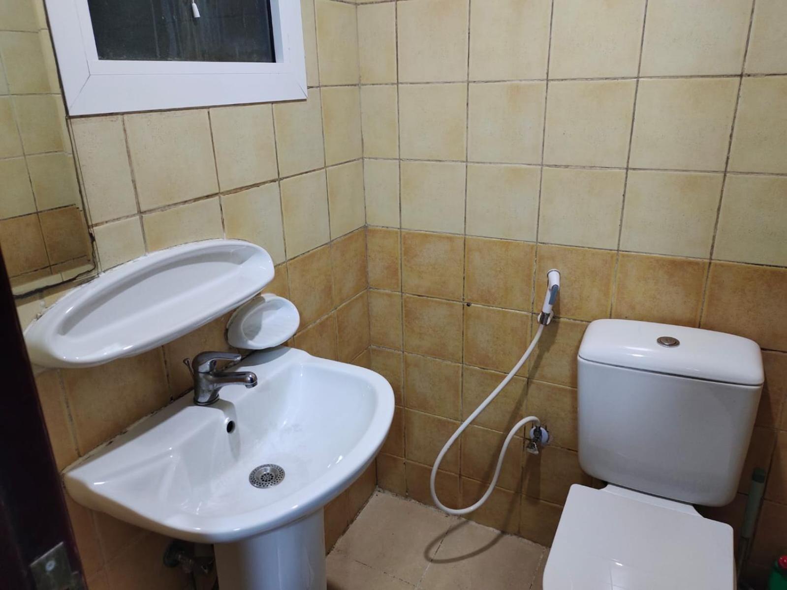 Arnim Suite - 3 Bedrooms Apartment Sharjah Bagian luar foto