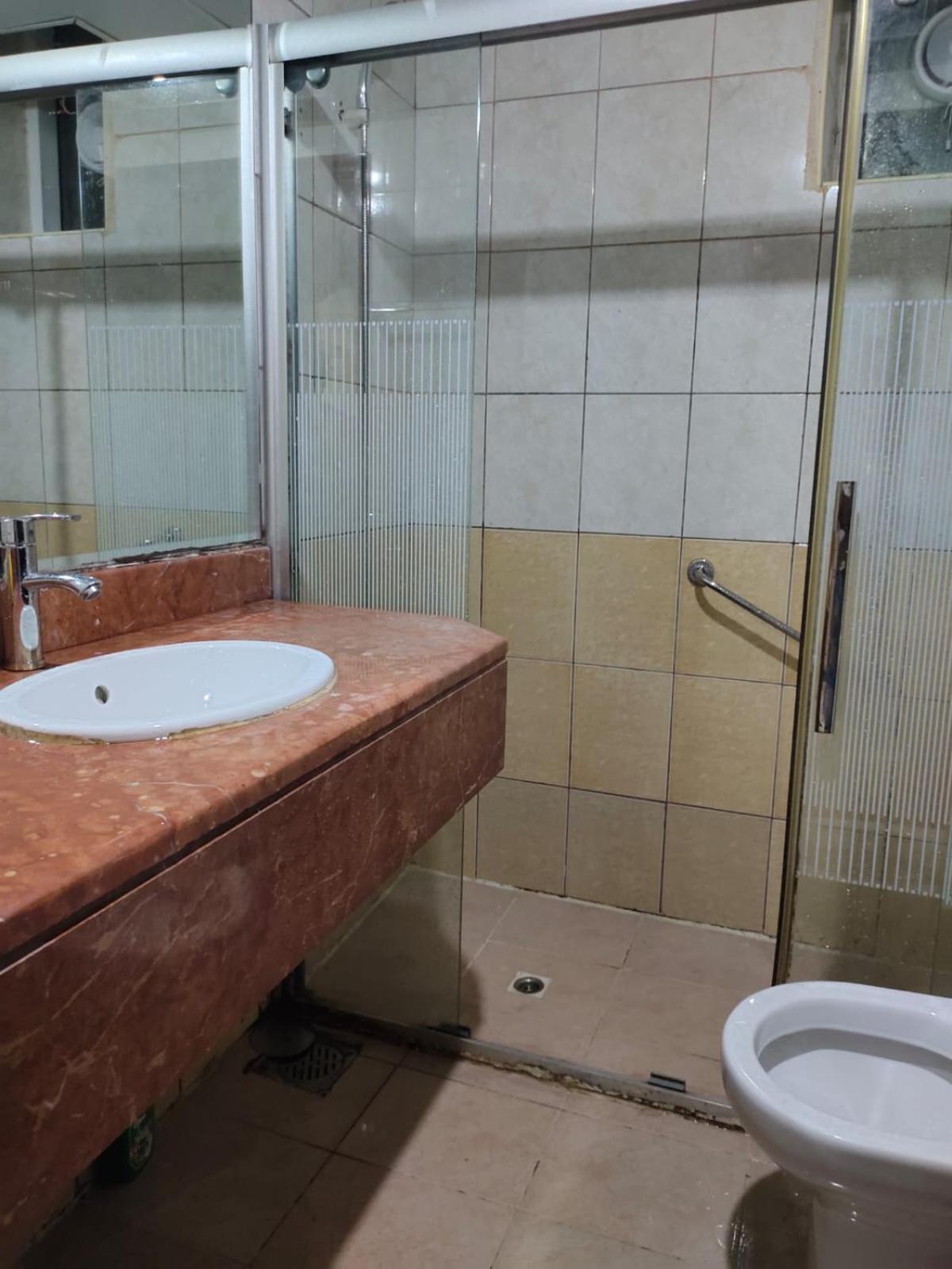 Arnim Suite - 3 Bedrooms Apartment Sharjah Bagian luar foto